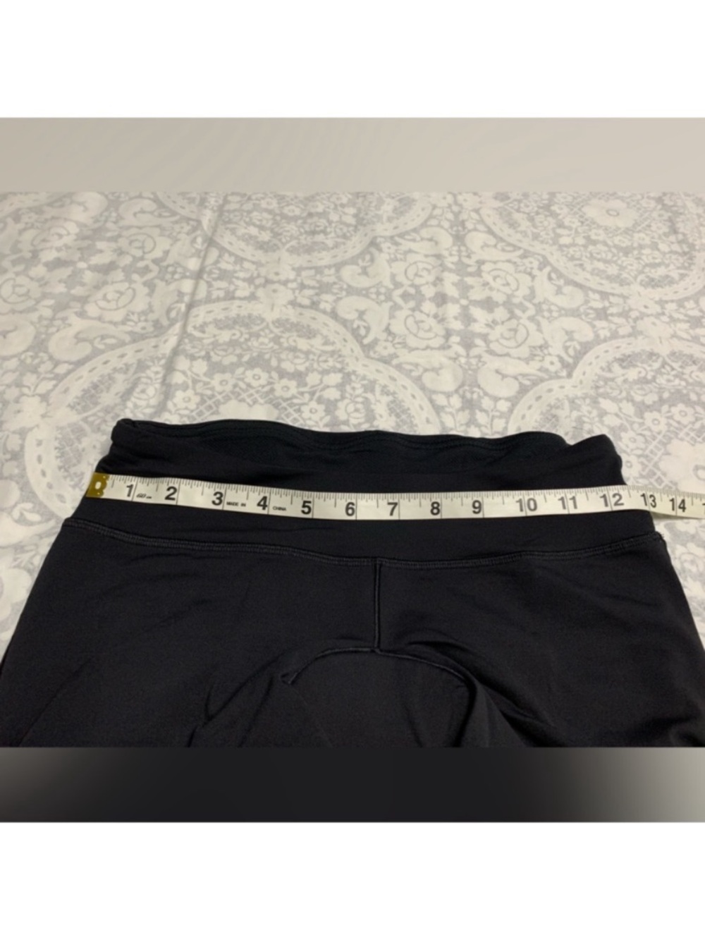 Lululemon biker shorts 6 - Picture 7 of 9